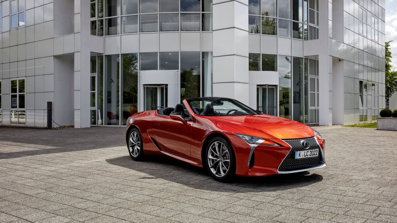 El Lexus LC estrena color naranja