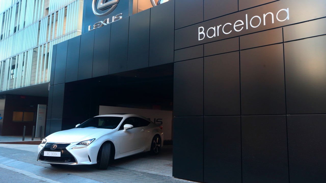 Lexus Barcelona abre instalaciones Lexus España
