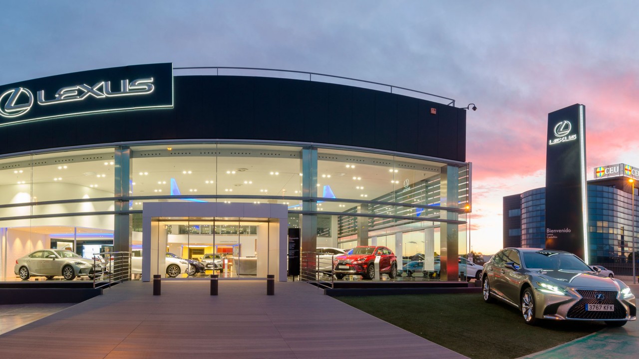 Lexus Castellón inaugura nuevas instalaciones