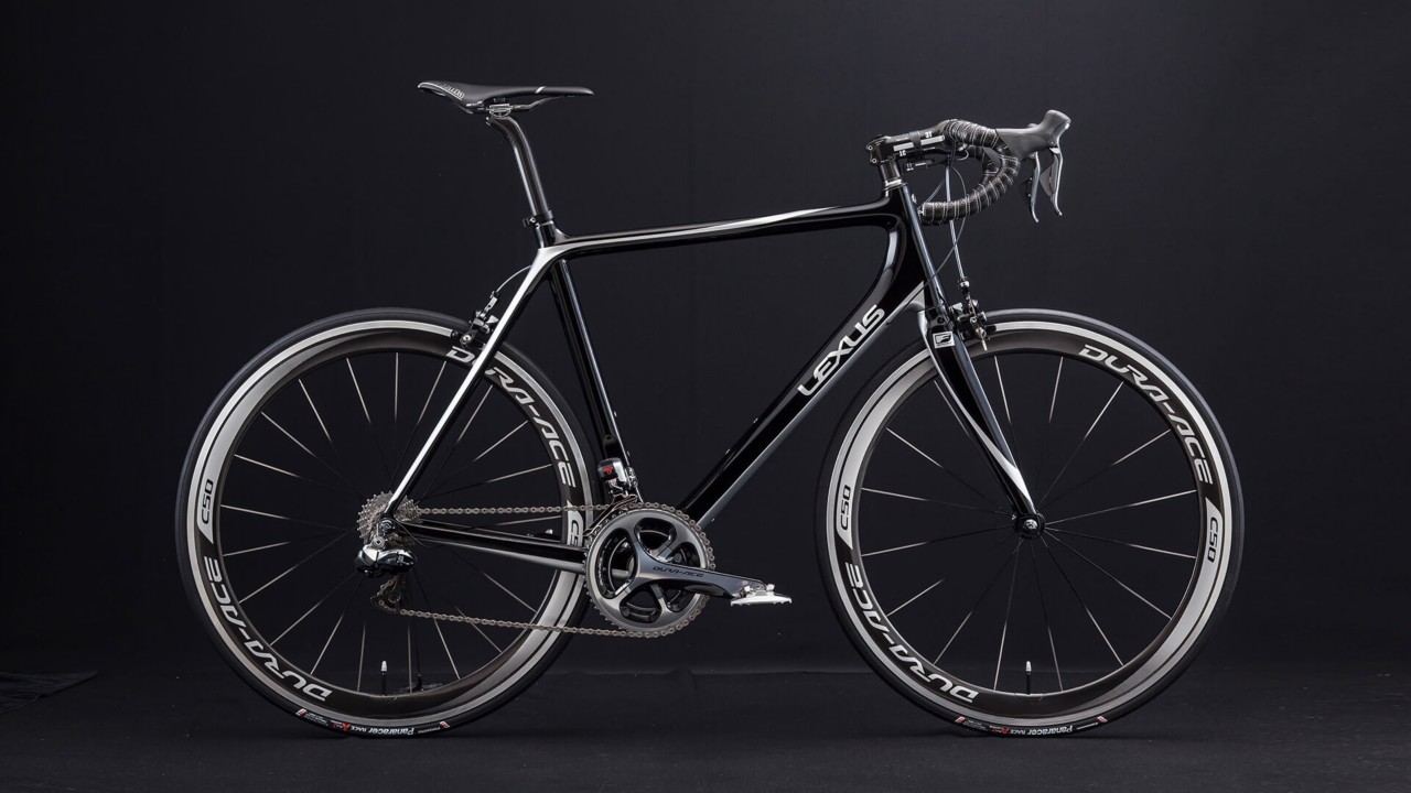 Bicicleta de carretera Lexus F Sport