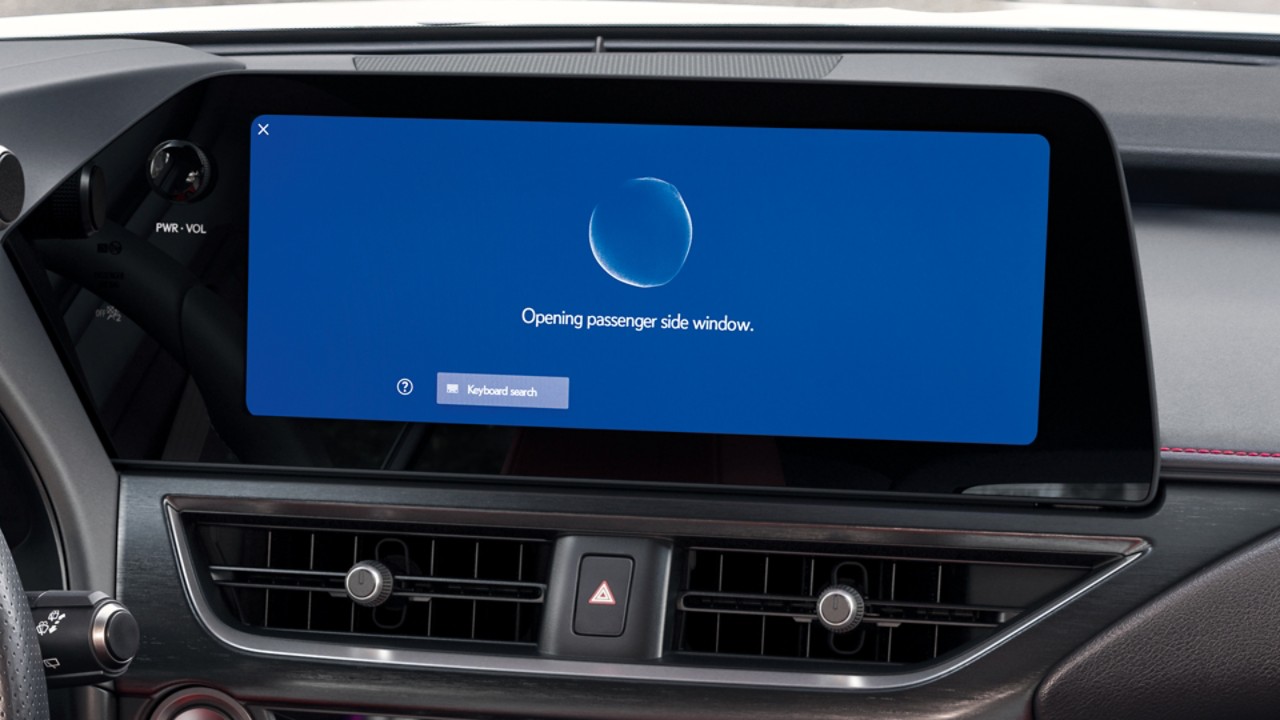 Lexus Remote Touch feature close up 