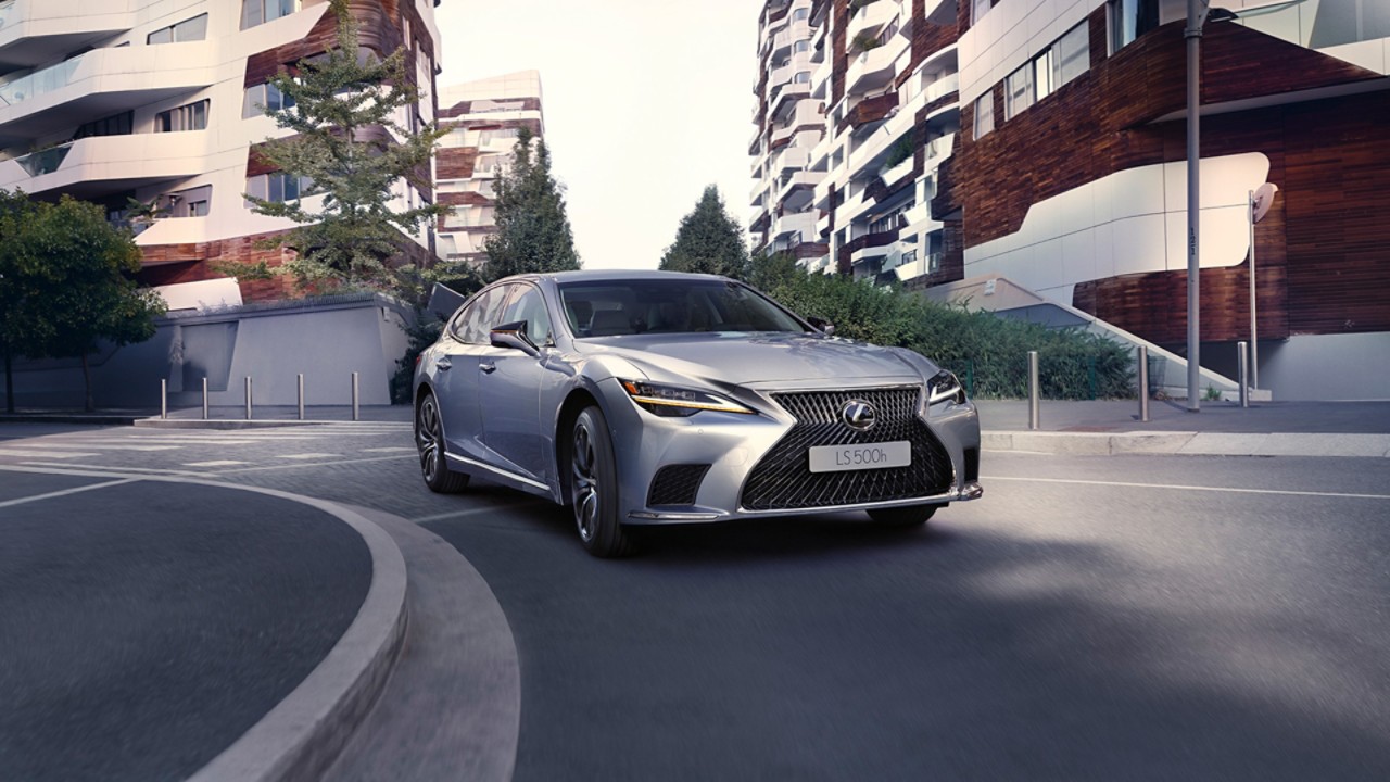ls-car-chapter-promo-smooth-hybrid-performance-1920x1080