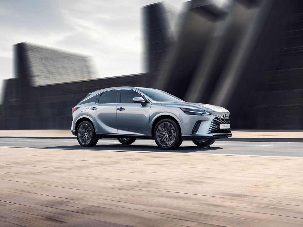 2023-lexus-rx-stay-ahead-left-right-drive-mode-select-1440x1080