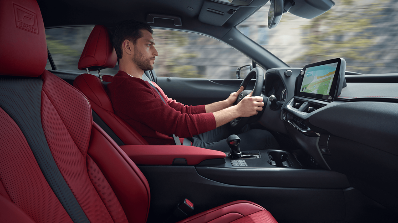 Lexus UX my23