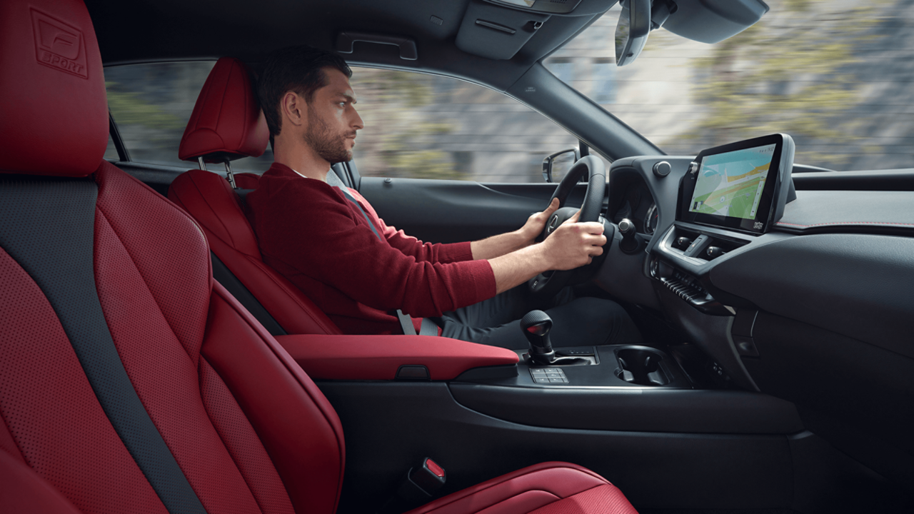 Lexus UX interior