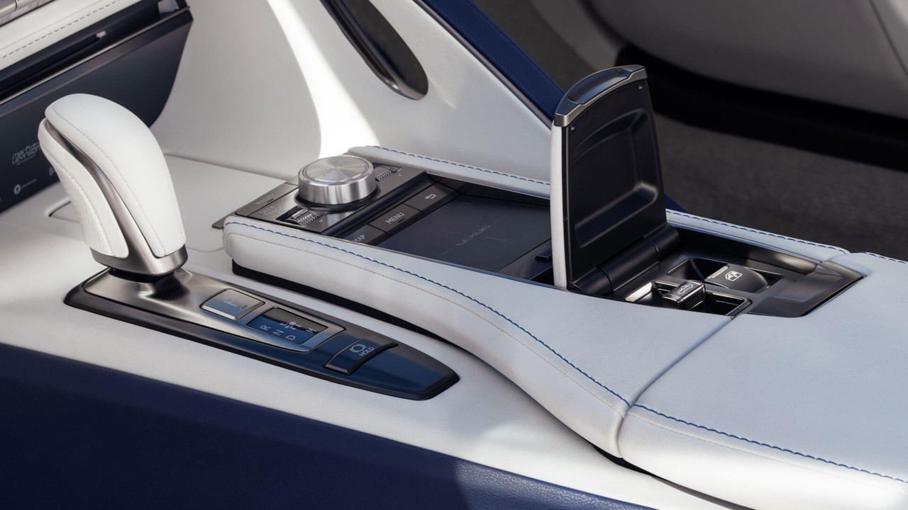 Lexus LC Convertible centre console 