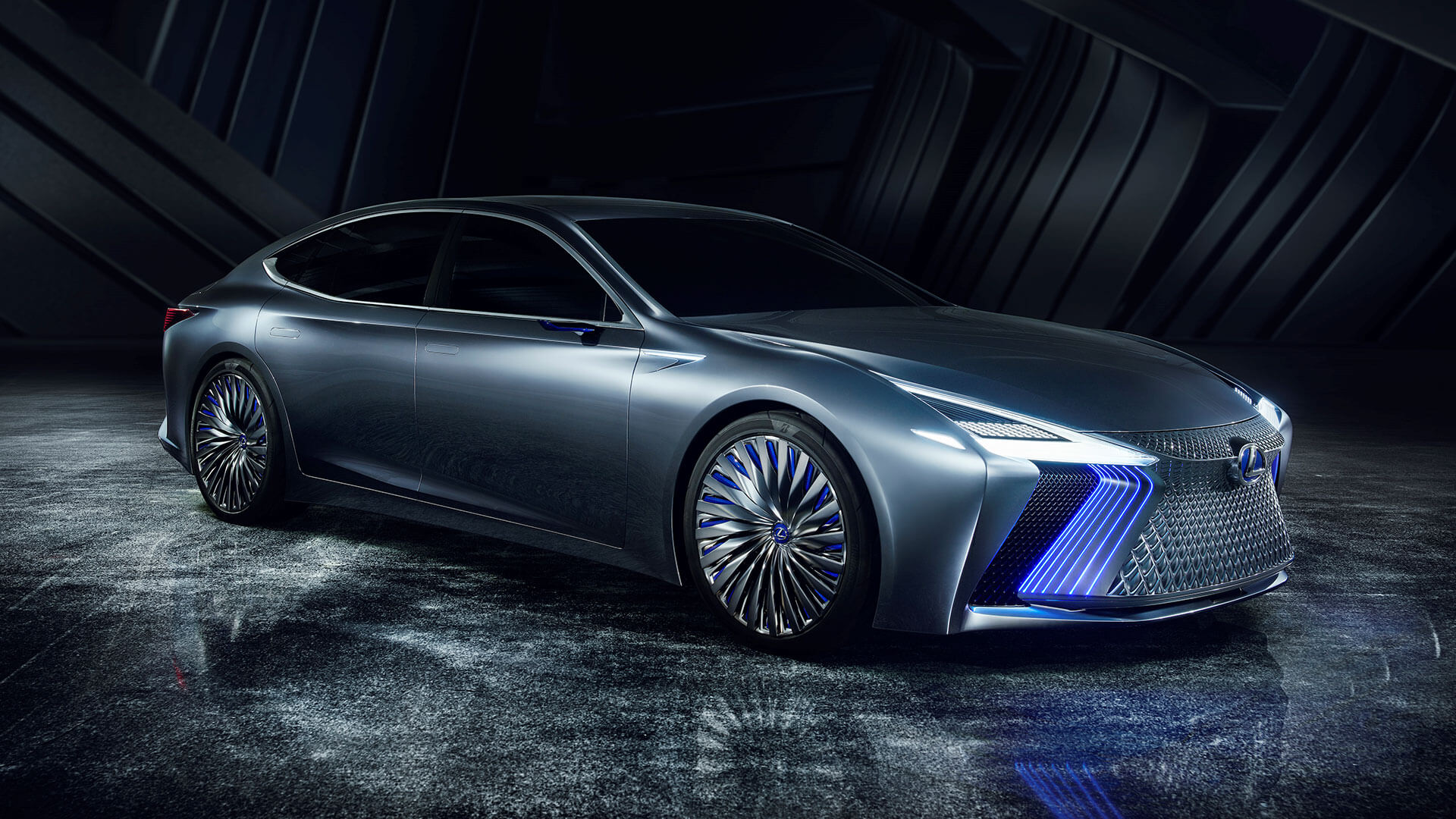 Lexus Premieres LS+ concept car